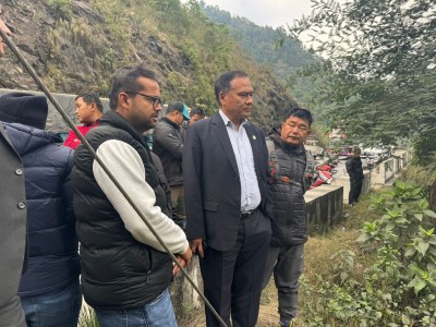  एक महिनाभित्र काम सुरु नगरे घुमाउने पुलको ठेक्का तोडिनेछ : मन्त्री घिसिङ 